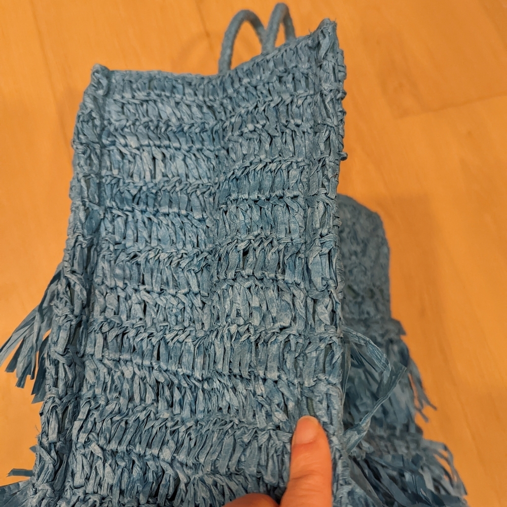 Handcrafted Blue Raffia Fringe Tote Bag - India - Picture 4 of 10
